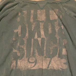 Light weight sweater